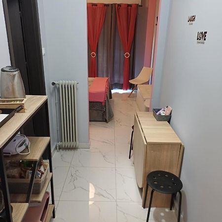 Appartamento Tonias House In Atene Esterno foto